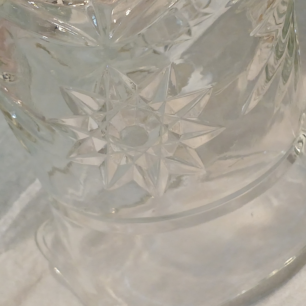Anchor Hocking Clear Glass Starburst Pitcher - Picture 10 of 10